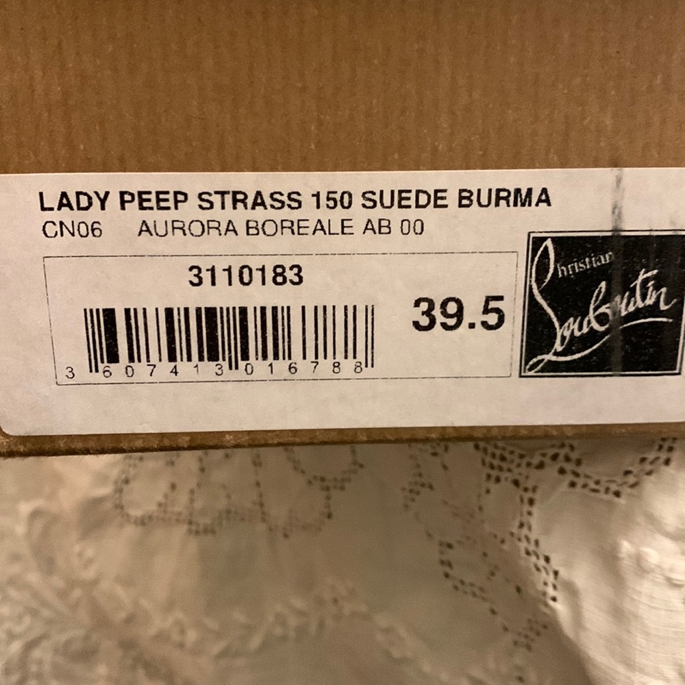 Christian Louboutin suede bootie. Size 39,5